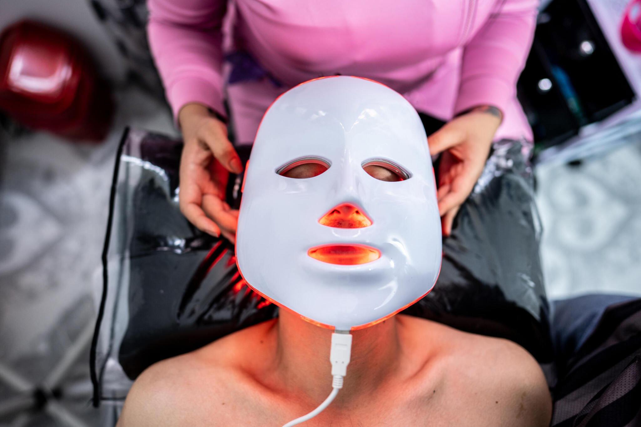 the innovative facial rejuvenation laser mask