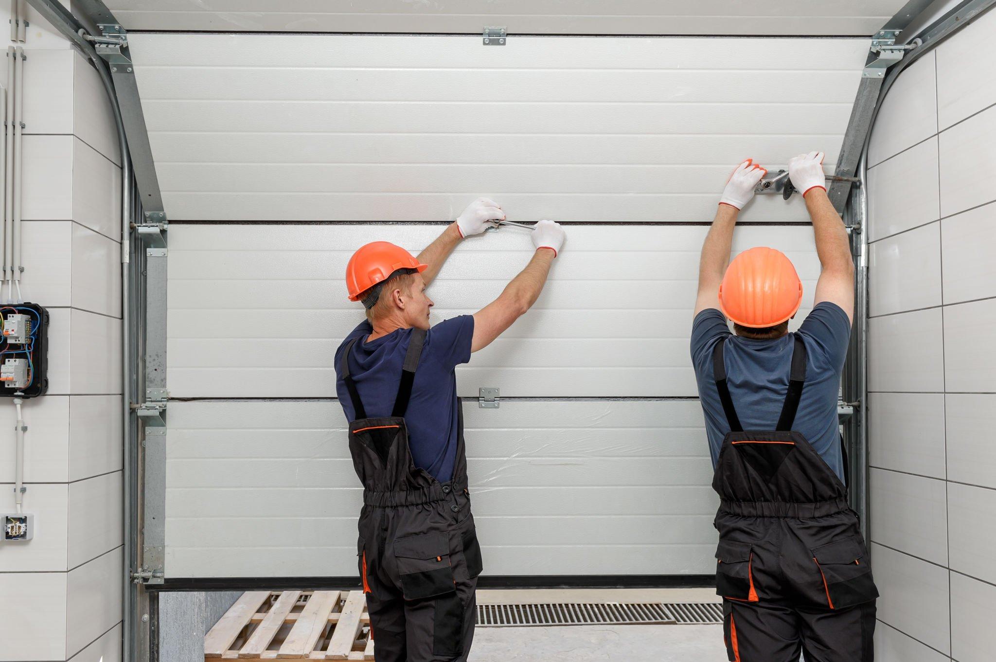 How to Find the Best Garage Door Builders in Sherman Oaks
