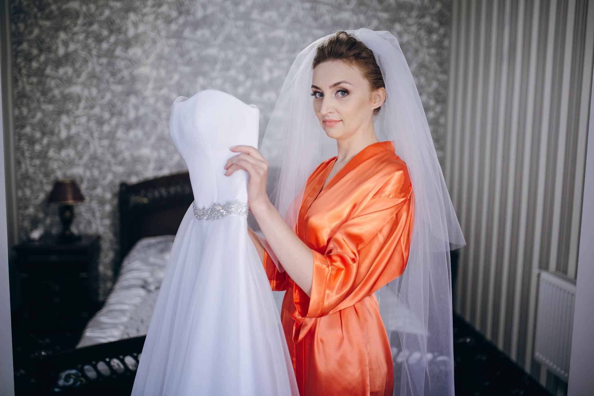 Directions to Buy an Inexpensive Maid-matron of Honour Gown